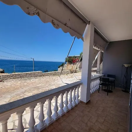 Grey Seaview Apartamento *